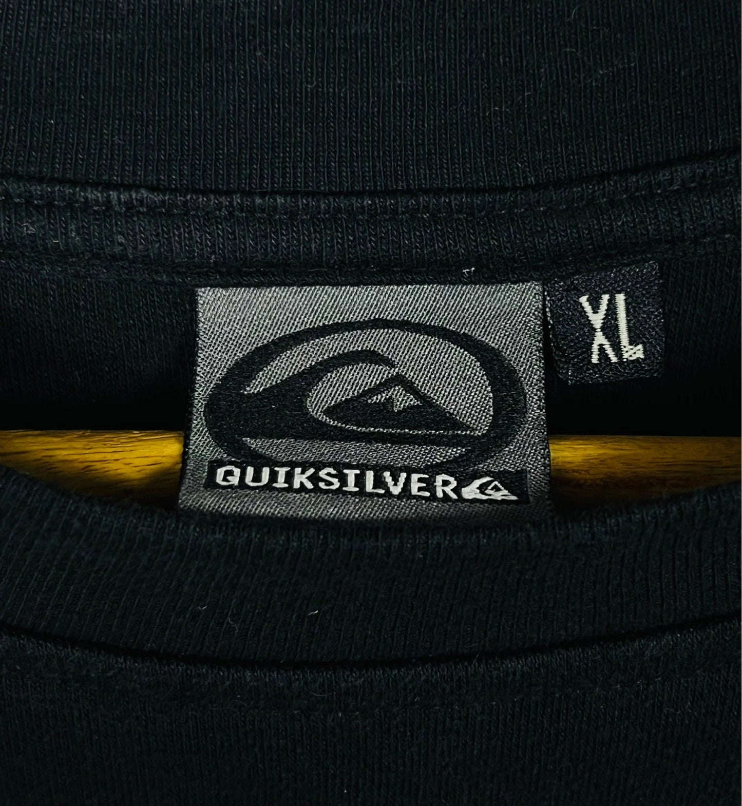 Pull Quicksilver Logo Brodé Noir - XL (A138)
