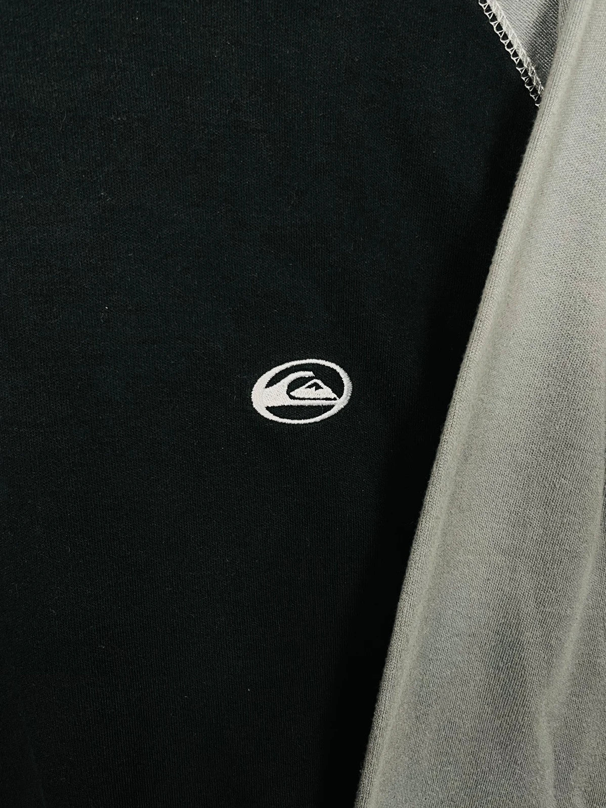 Pull Quicksilver Logo Brodé Noir - XL (A138)